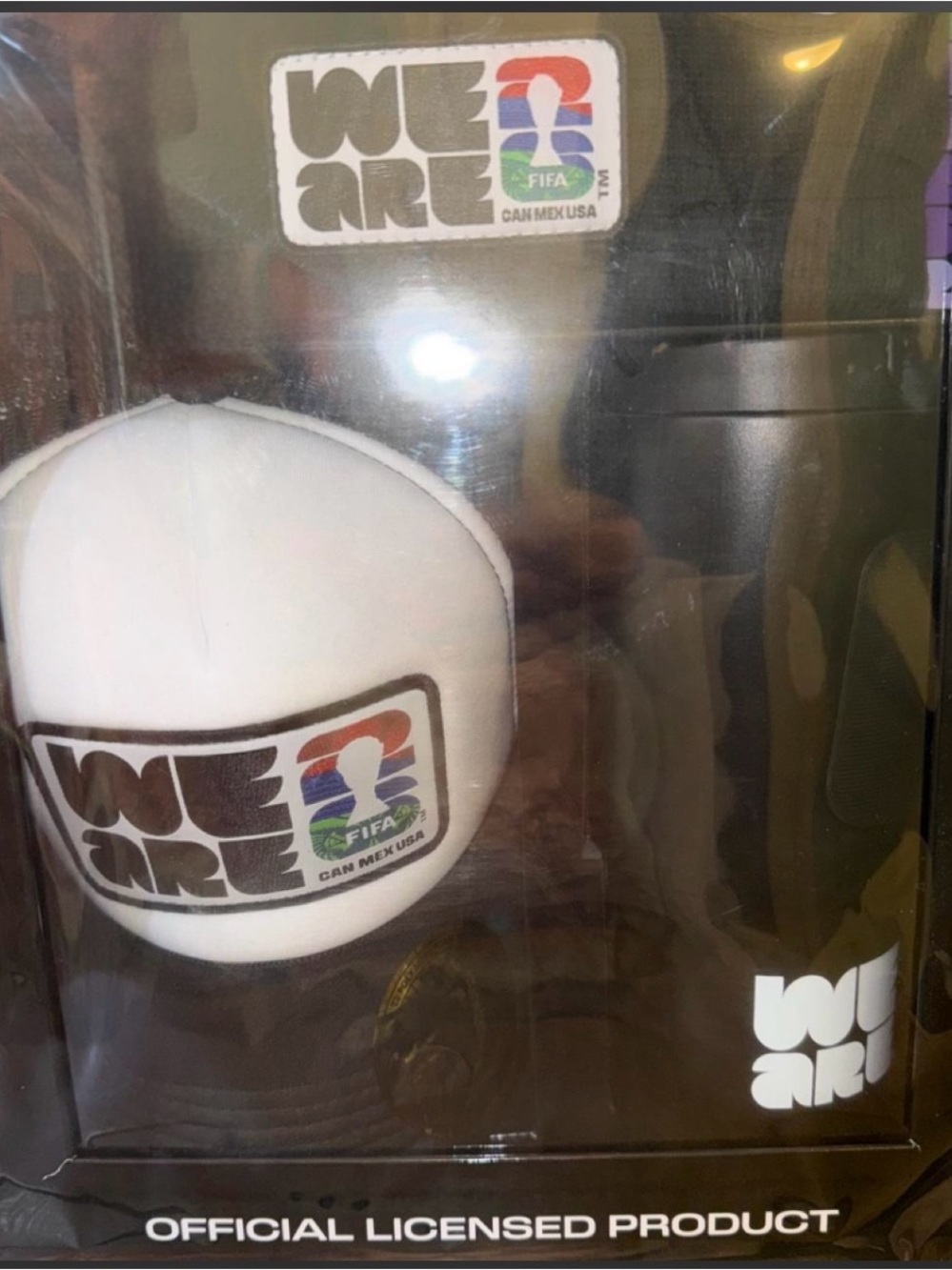 Official Licensed FIFA World Cup 2026 pride with this exclusive gift set!